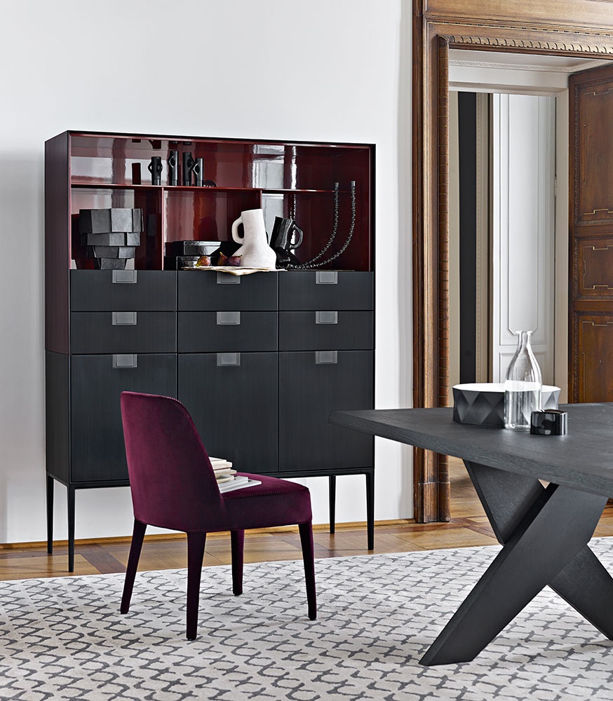 The Cabinet of natural wood Alcor, Maxalto