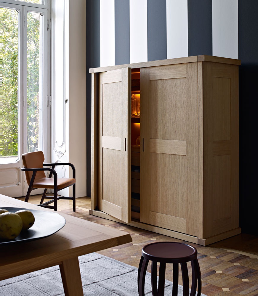 The Cabinet of natural wood Convivium, Maxalto