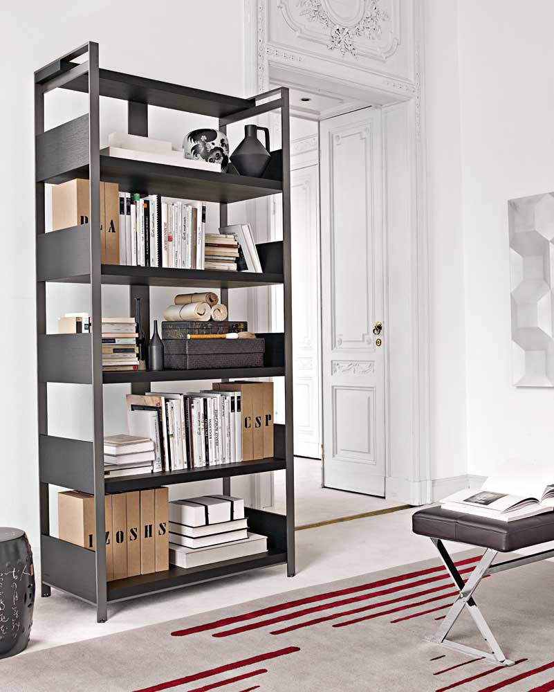 The rack is made of solid wood Eracle, Maxalto