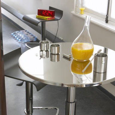 BOBINE bar table 