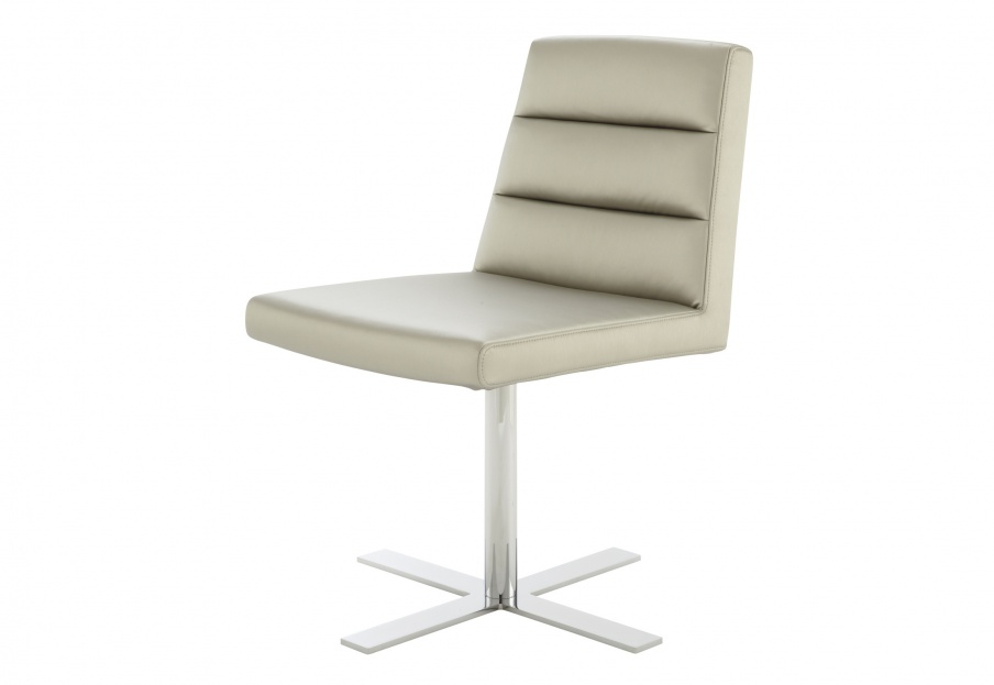 The chair on a rotating basis GUGGEN, Ligne Roset