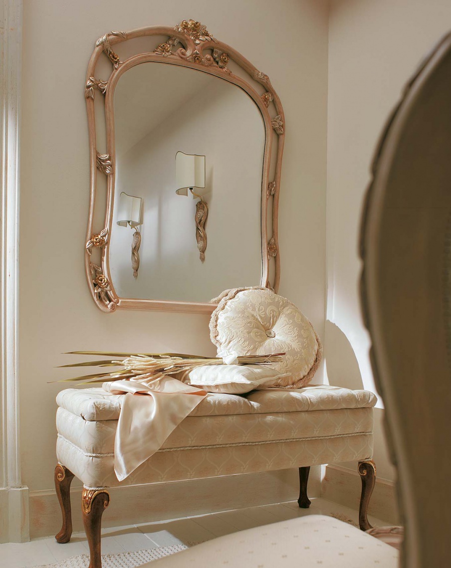 The mirror in carved frame, Savio Firmino