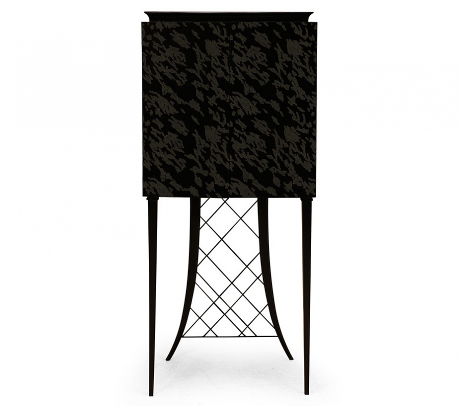 A snack bar natural wood Fabergé, Christopher Guy (Harrison & Gil)