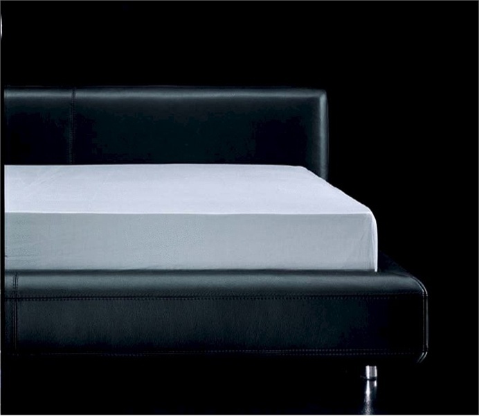 Double bed with a podium on legs of chrome steel, Moon - Rivolta