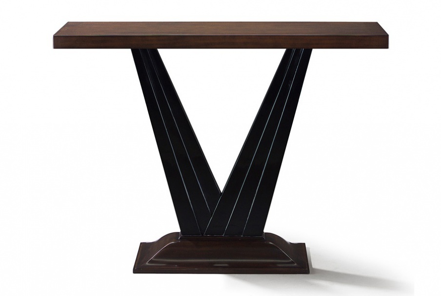 The console is natural wood Verity, Christopher Guy (Harrison & Gil)