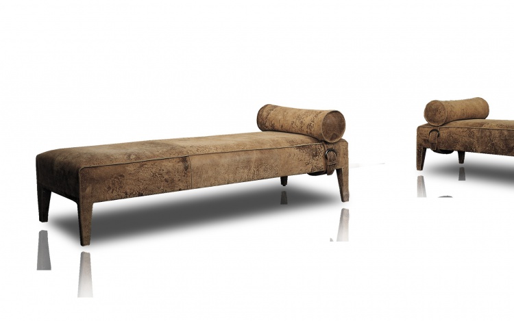 LEATHER COUCH FREUD, BAXTER S. R. L.