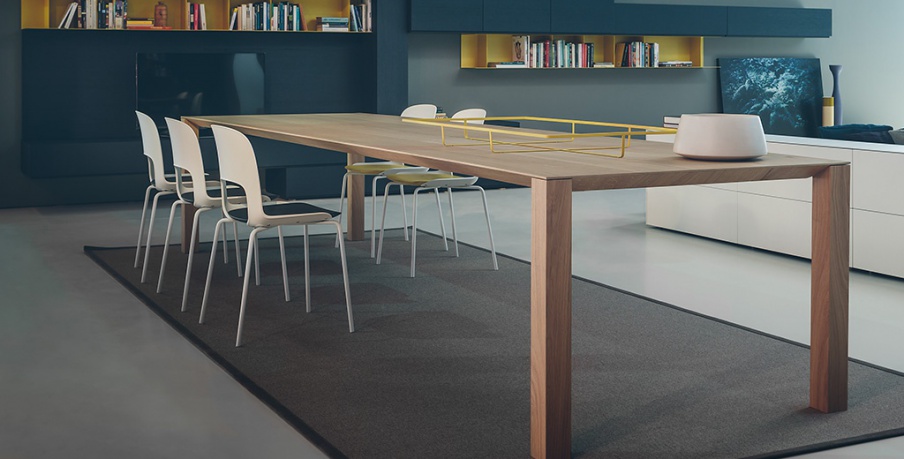 Chair with metal legs Cora, Pianca