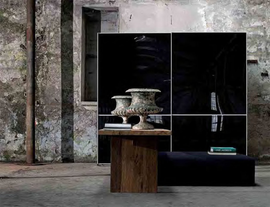 Wardrobe Light features tisettanta furnishings