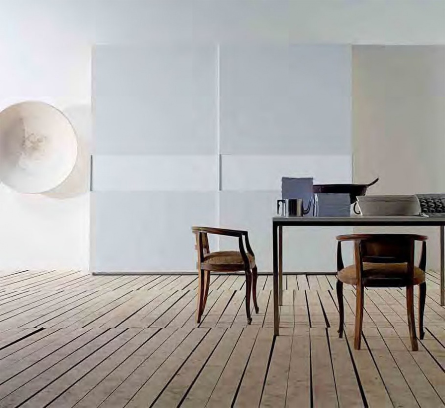 Wardrobe Band features tisettanta furnishings