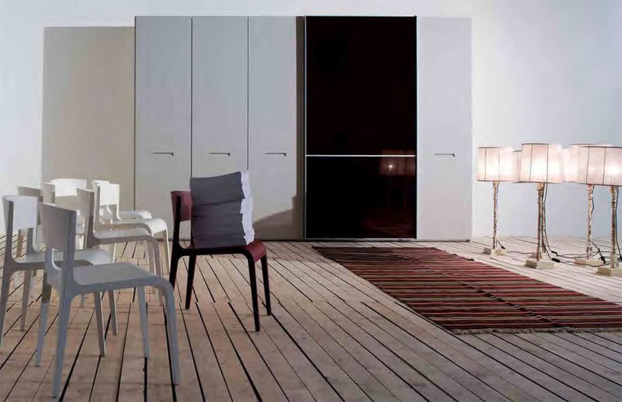 Wardrobe Pull & Light, features tisettanta furnishings