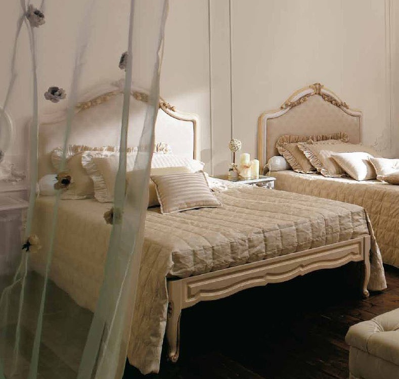 Single bed made of solid wood, Savio Firmino