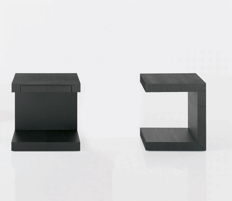 Bedside table Aero, features tisettanta furnishings