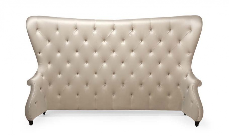 Headboard with a frame made of natural wood George V, Christopher Guy (Harrison & Gil)