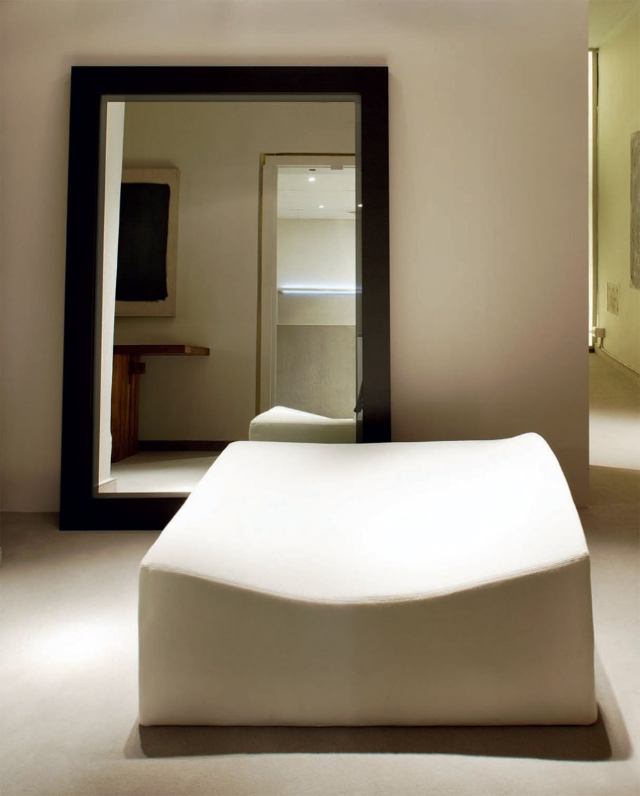 Rectangular pouf Onda, features tisettanta furnishings