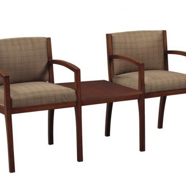 Chairs with a table Hekman Contract