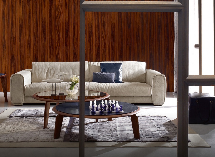 The four-seater sofa in soft leather upholstery Greg, Ulivi