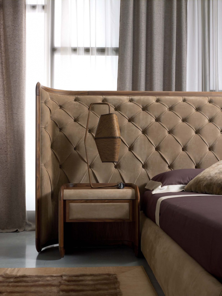 Nightstands bedside in the case of spruce Infinity Night, Ulivi