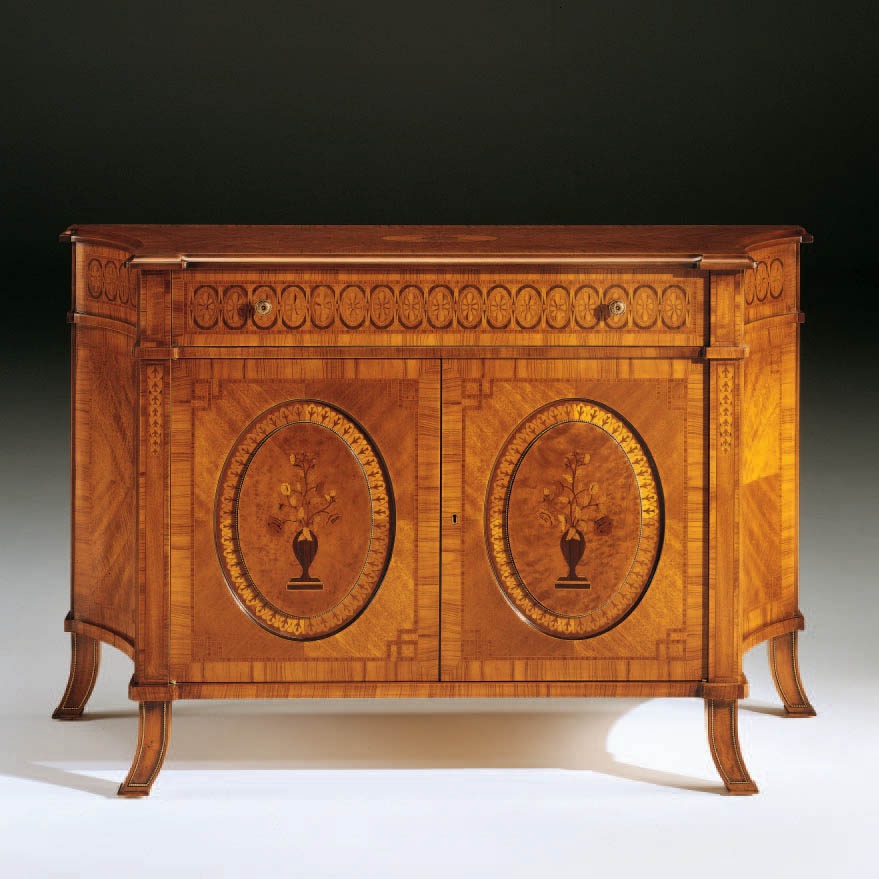 Dresser made of solid wood, Armando Rho