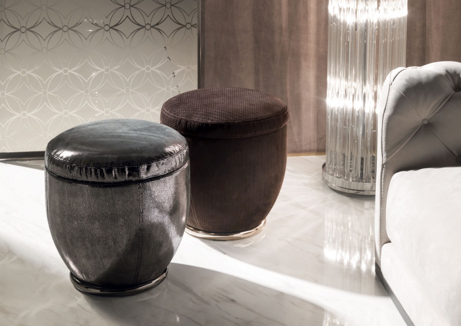 Stool with seat in natural wood Godwin, Longhi