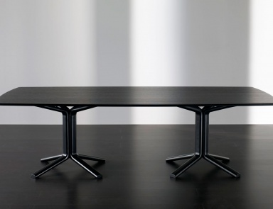 The Miller dining table, Meridiani