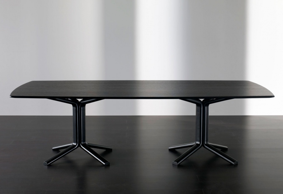 The Miller dining table, Meridiani