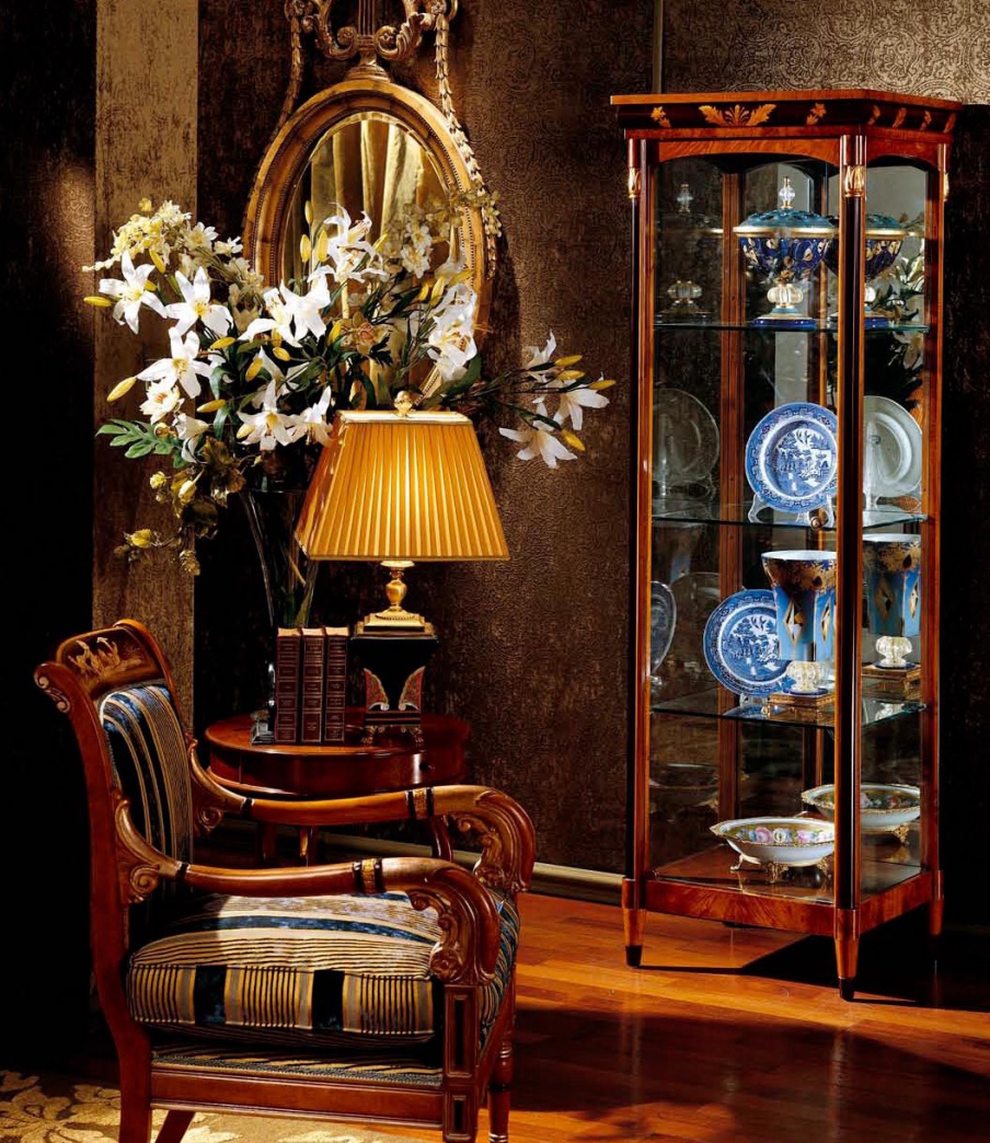 Showcase made of solid wood, Armando Rho