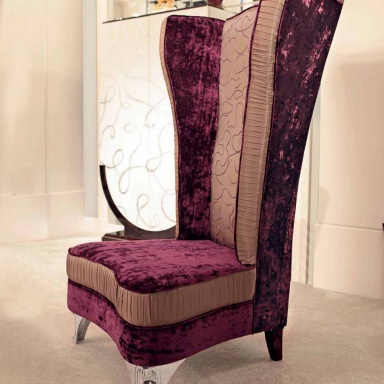 The high-backed chair Chandelier