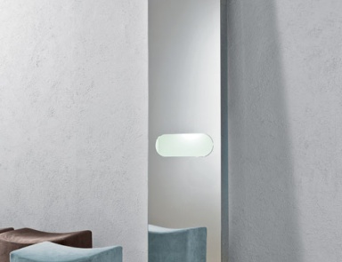 Verity floor standing mirror, Longhi