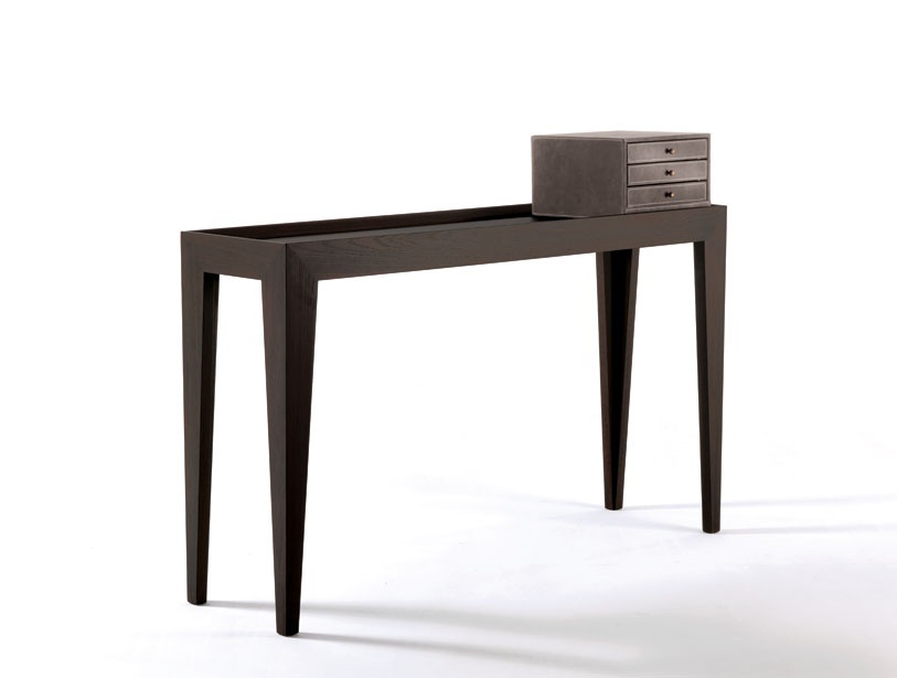 The console is natural wood Ego, Longhi 