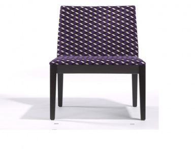 A chair made of natural wood Concetto, Past ... 