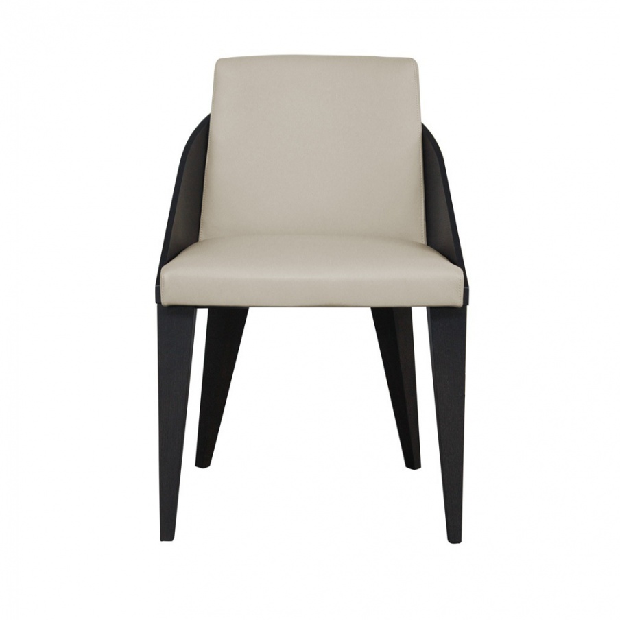 A chair made of natural wood Diva, Past ... 