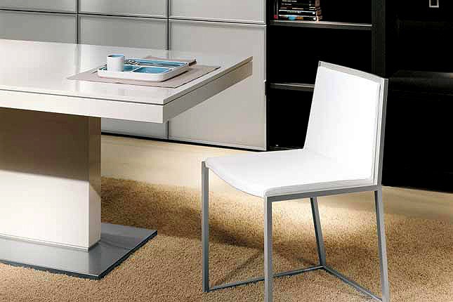 Chair with upholstery, Flide - features tisettanta furnishings