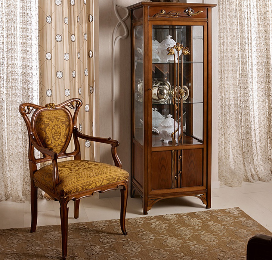 A chair made from the wood of Liberty, Medea