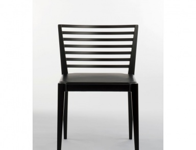 Chair with frame in natural wood Tuja, Past ... 