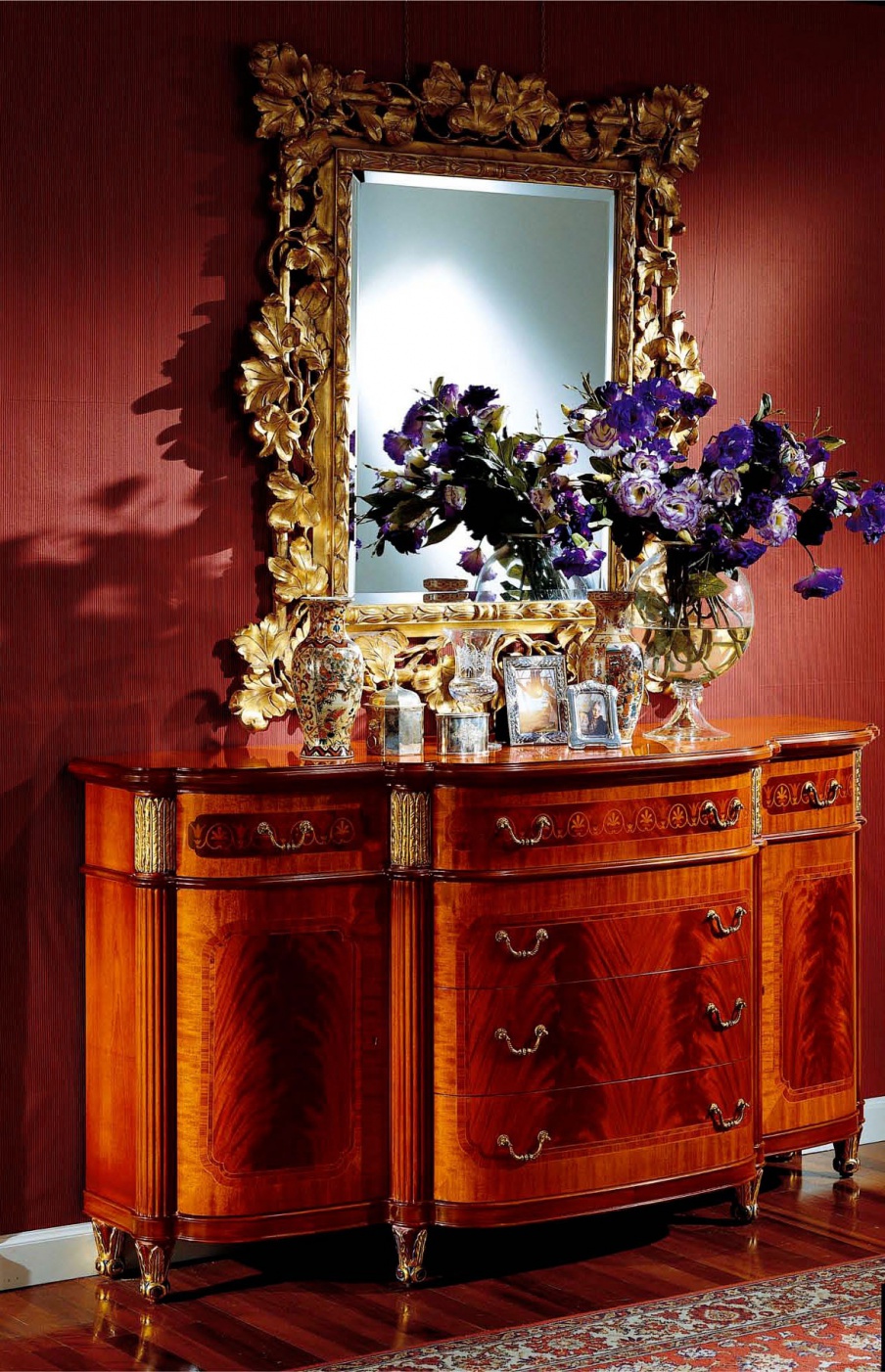 A chest of drawers made of solid wood, Armando Rho