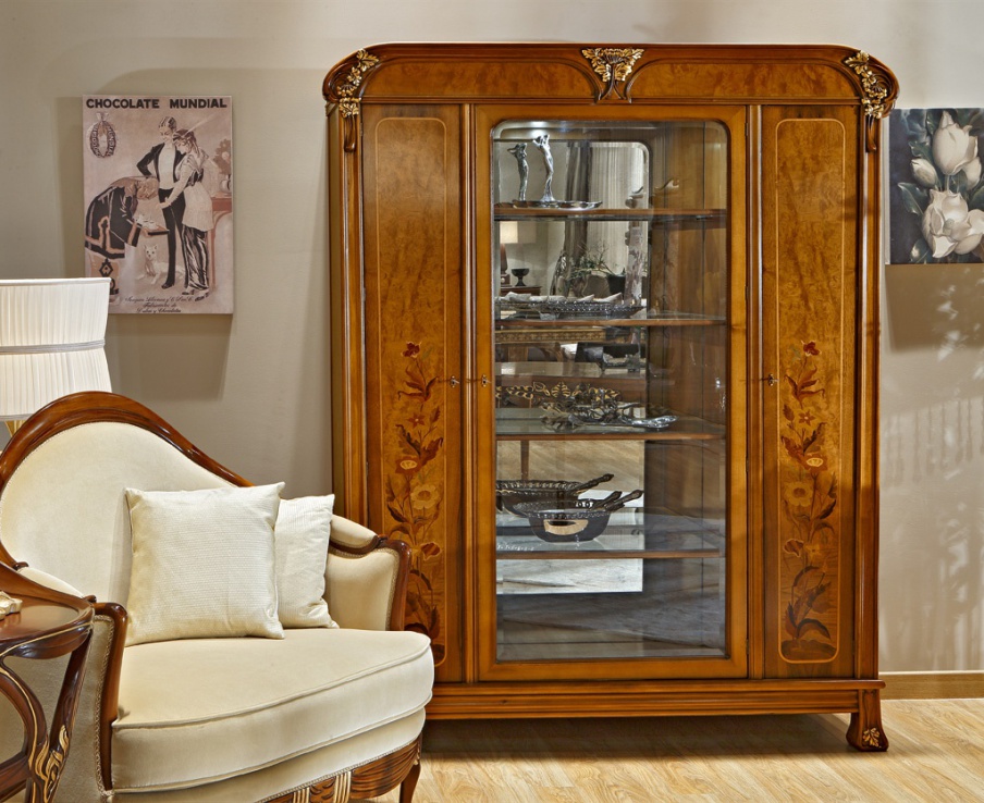 Sideboard with inlaid Liberty, Medea