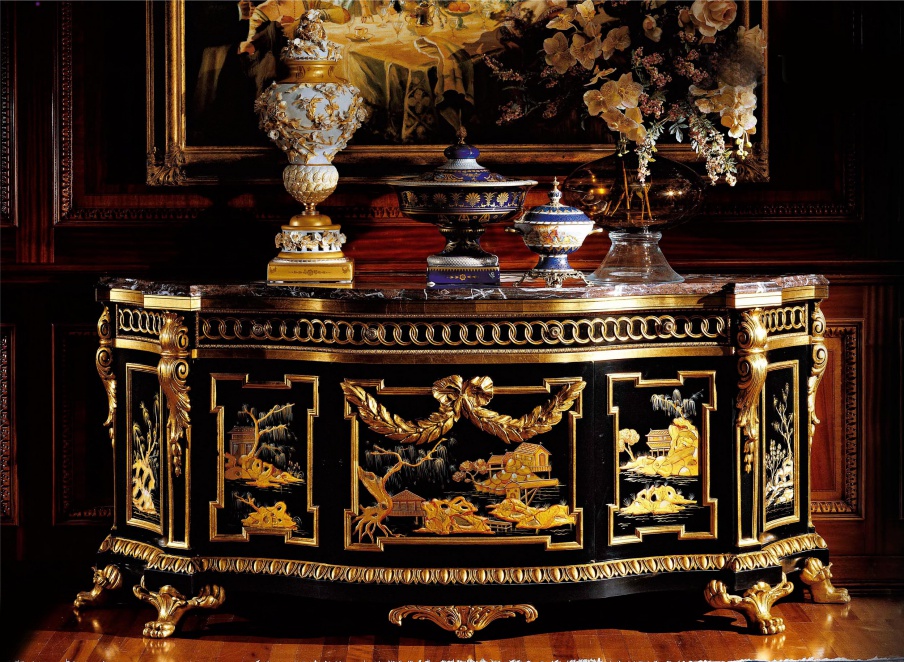 A chest of drawers made of solid wood, Armando Rho