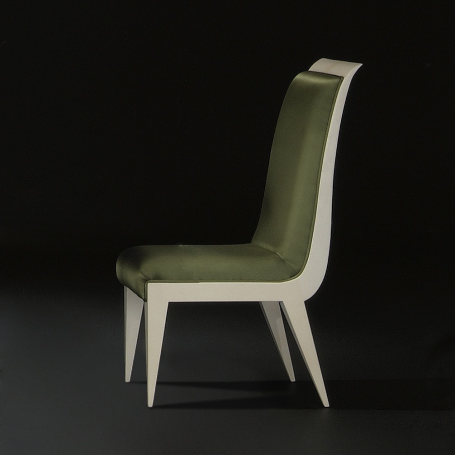 Chair with frame in natural wood, Tura