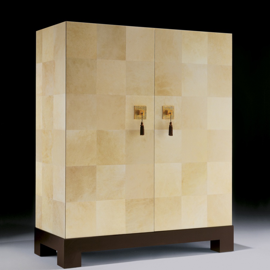 The Cabinet of natural wood, Tura