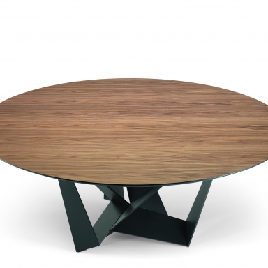 Skorpio Round Table