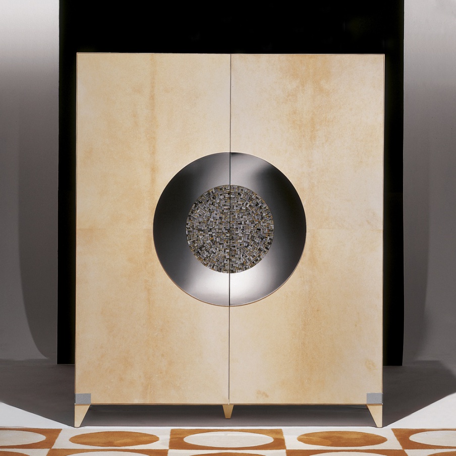 The Cabinet of natural wood, Tura