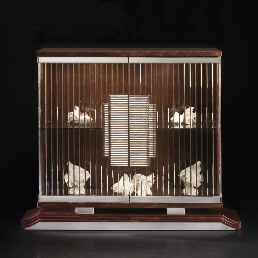 Showcase natural wood, Tura