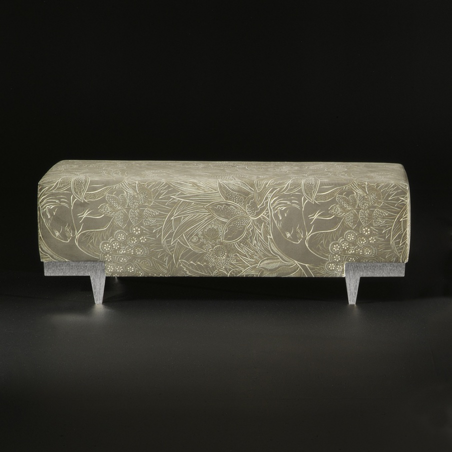 Pouf with metal frame, Tura