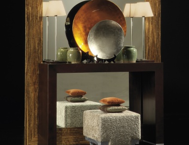 The console is natural wood, Tura