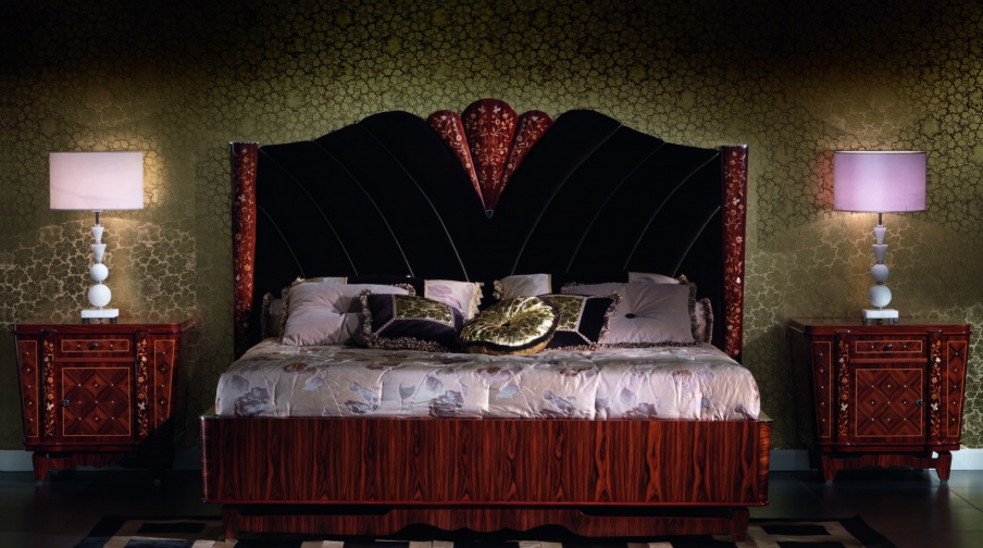 Double bed made of solid wood, Armando Rho