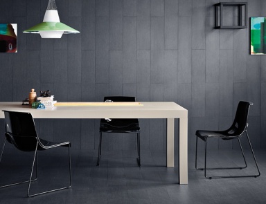 The rectangular dining table Next Evo, Pianca