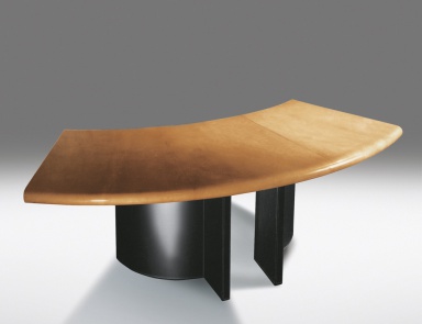 Desk, Tura