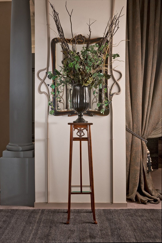 The colors stand for Liberty, Medea