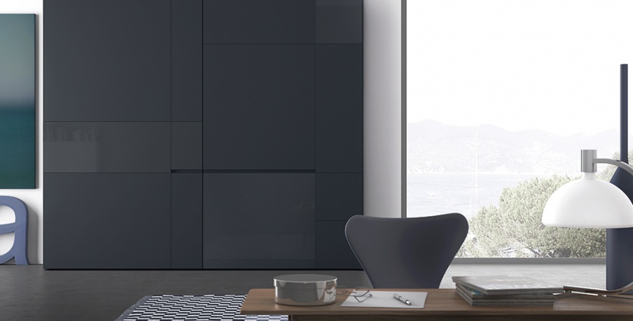 Wardrobe with sliding doors Crea, Pianca 