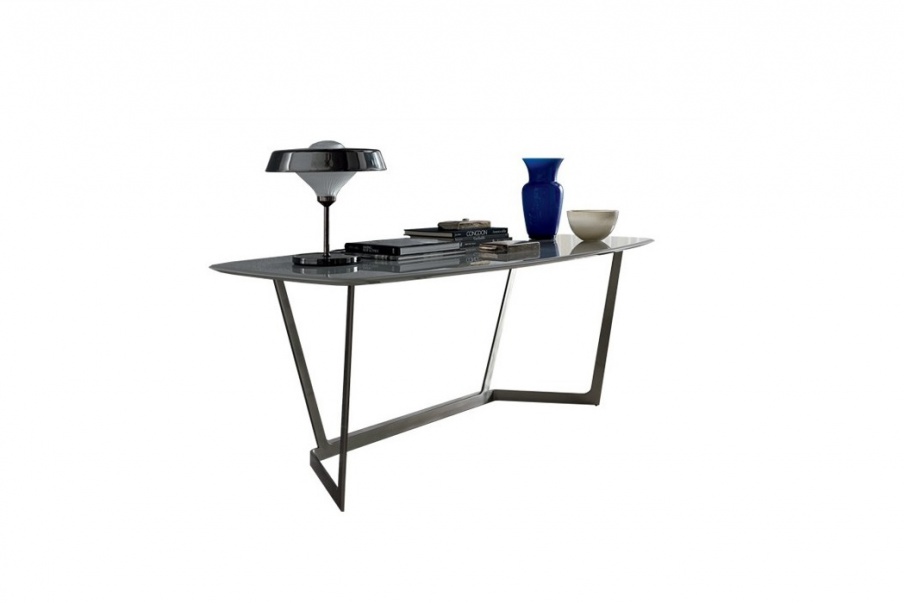 The console on steel supports., MisuraEmme